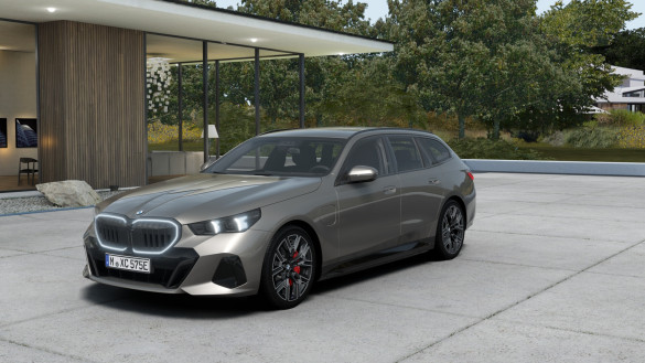 BMW 550e xDrive Touring